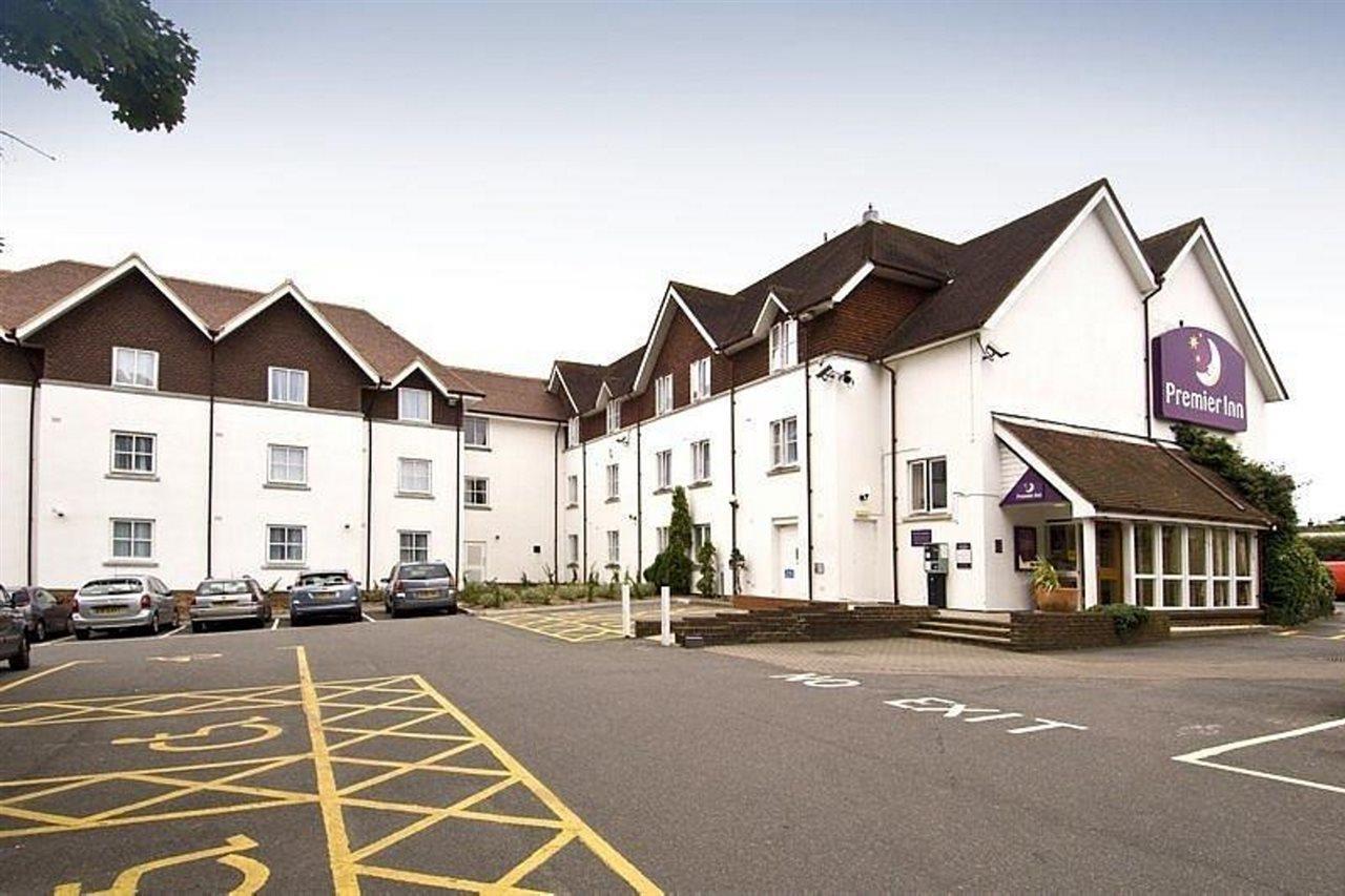 Premier Inn Горшам Екстер'єр фото