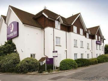 Premier Inn Горшам Екстер'єр фото